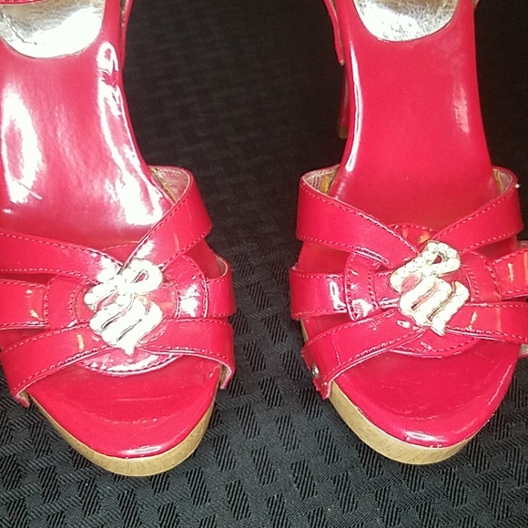 Rocawear Valentina Red Silver Wooden Heels Size 6 - Picture 5 of 7